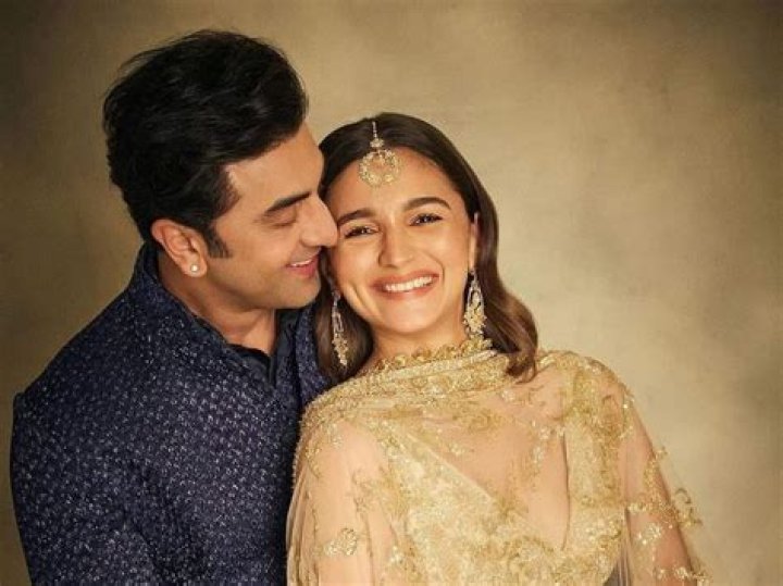 Alia Bhatt And Ranbir Kapoor Made Their First Appearance With Daughter
