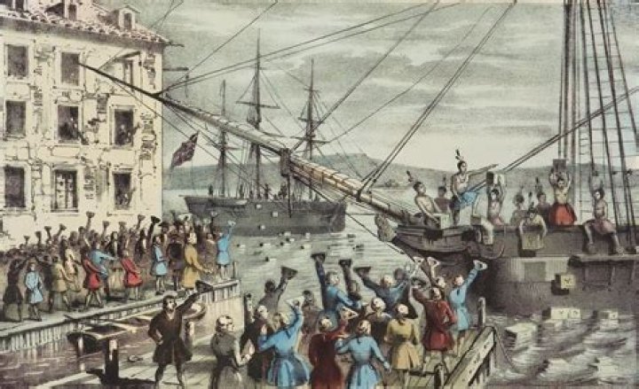 americanaplusOn this day in 1773, American patriots, protesting the