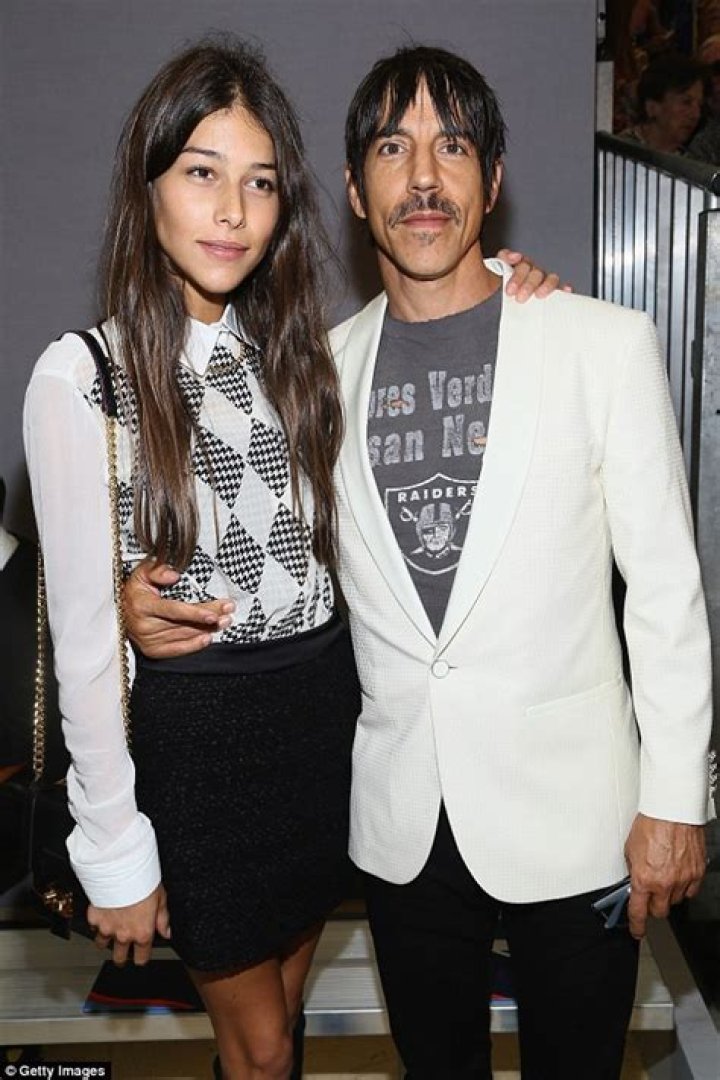 Anthony Kiedis y su novia Celesta 2024