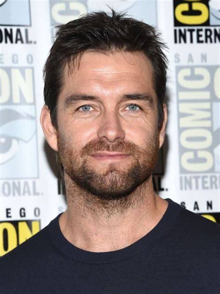 Antony Starr as Garrett Hawthorne in American Gothic Antony Starr