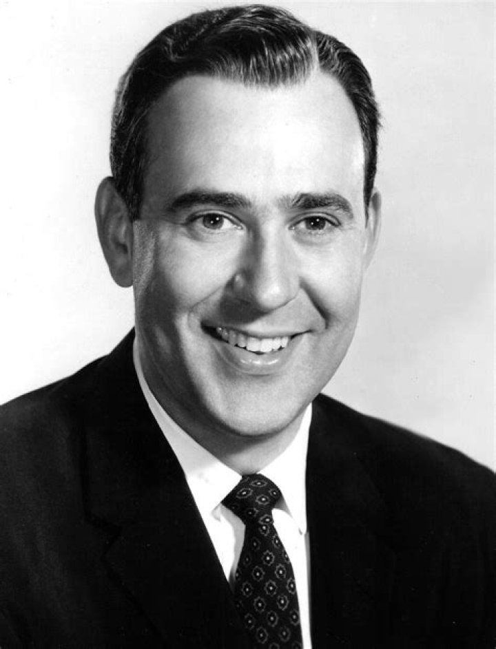 Breaking Comedian And Actor Carl Reiner Dies At Age 98