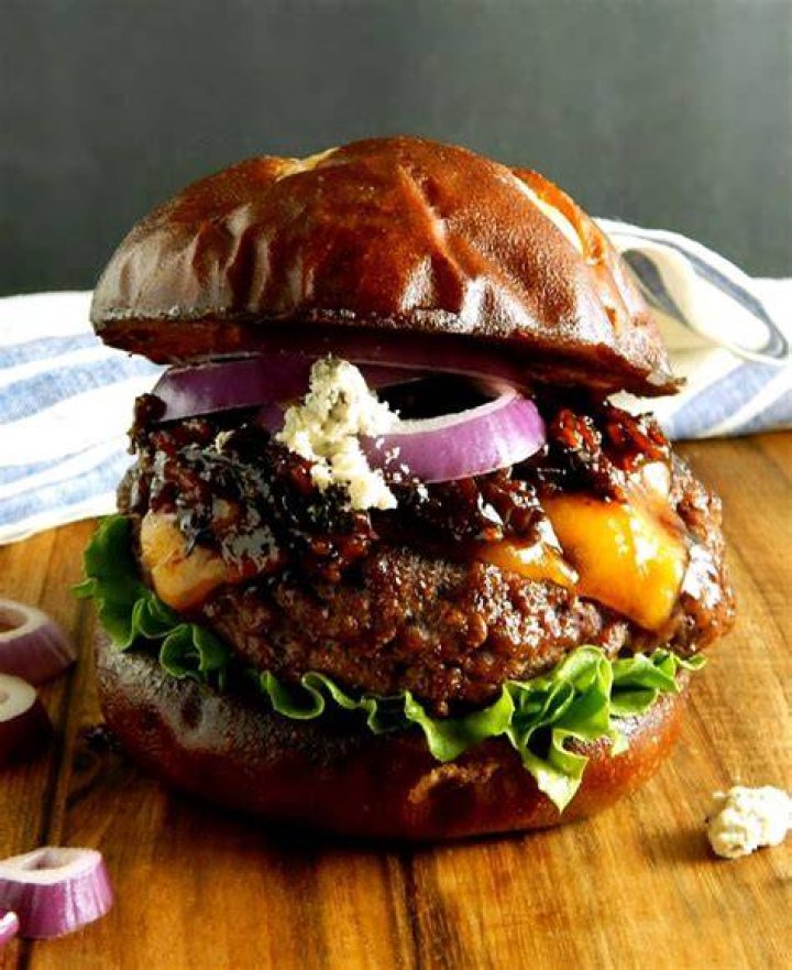 Buffalo Burgers with Oven Roasted Sugar Snap Peas SavoryReviews
