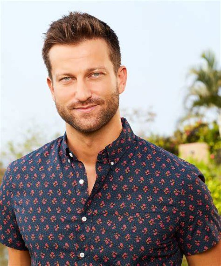 Chris Bukowski Bachelor Nation Wiki Fandom