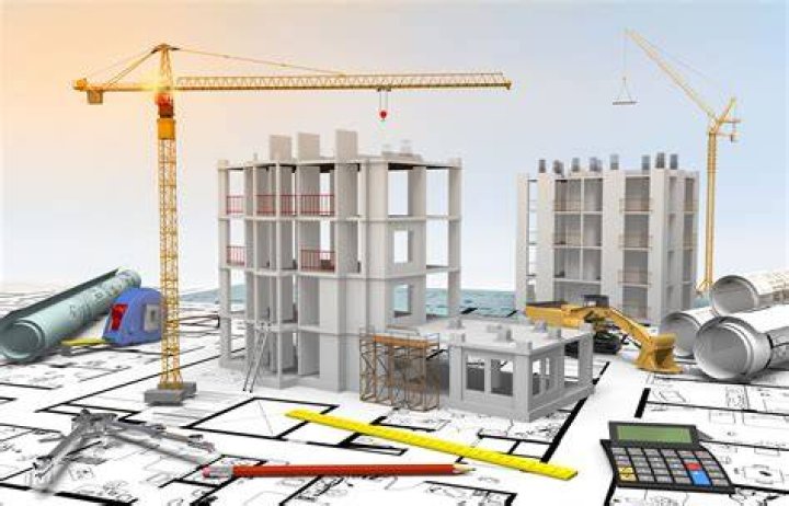 Construction d'une maison d'habitation en pierre de meulière sas Deotto