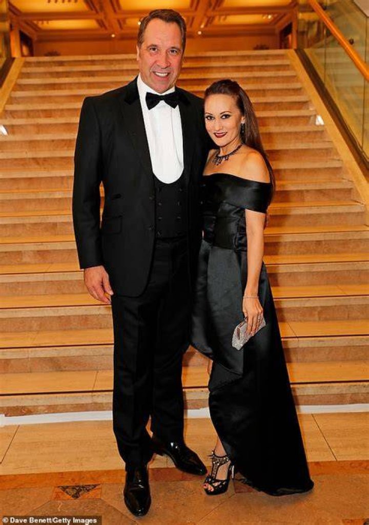 David Seaman enjoys a night out with glamorous wife Frankie Poultney at
