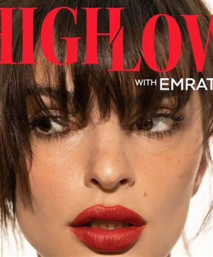Do Straight People Exist? Emily Ratajkowski Is Unsure Them
