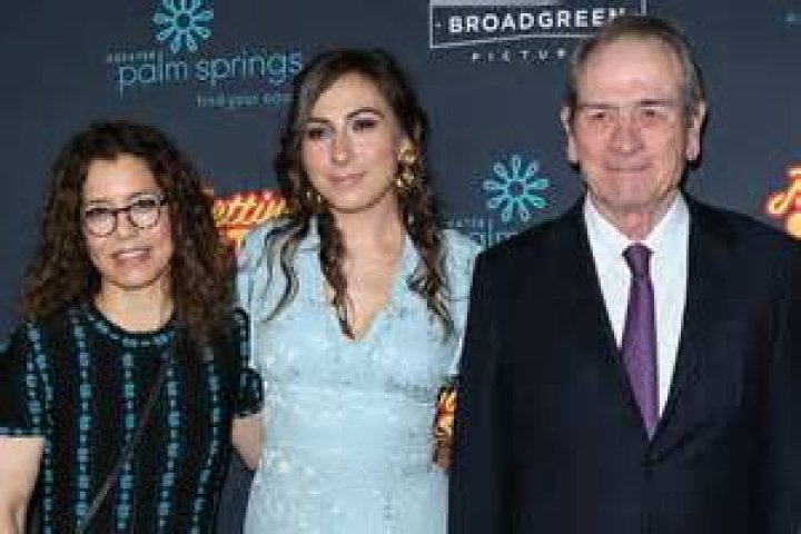 Does Tommy Lee Jones have cancer?