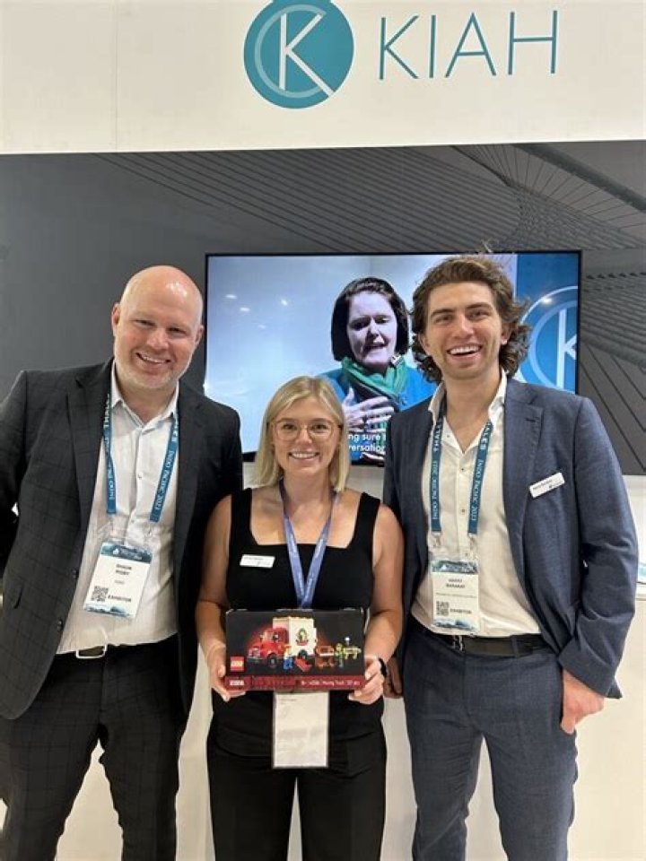 Emily Claxton Contract Manager Rheinmetall LinkedIn