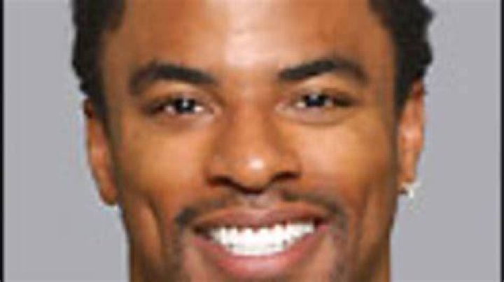 ExNFL star Darren Sharper faces final sentence in drugging rapes