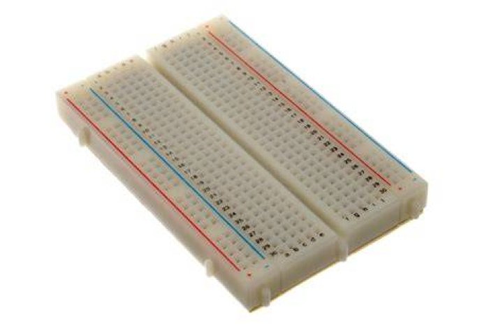 File400 points breadboard.jpg Wikipedia