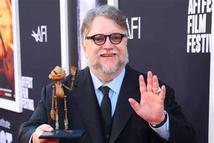 Guillermo Del Toro atil un lien de parent&eacute; avec Benicio Del Toro