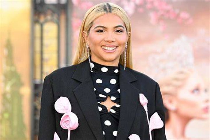 Hayley Kiyoko and 'Bachelor' Alum Becca Tilley Confirm That They're Dating