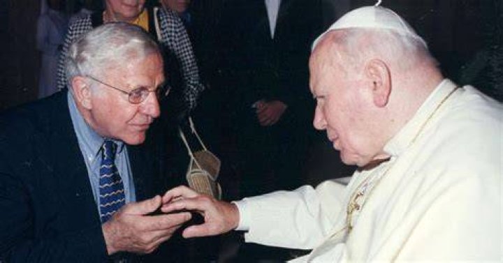 Joseph J. Castiglia, 83, Pratt & Lambert president helped establish