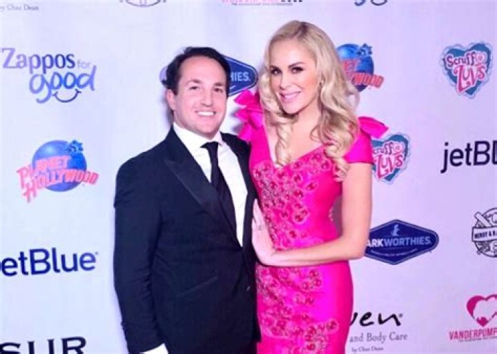 Kameron Westcott Shuts Down Rumors of a Divorce From Husband Court