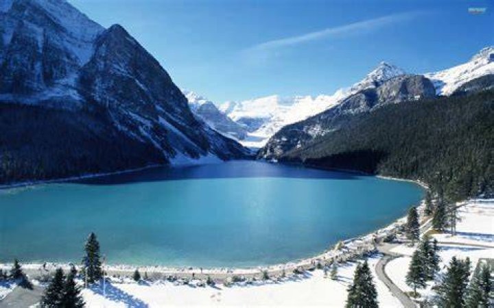 Lake Louise drowns in snow Good Ski Guide