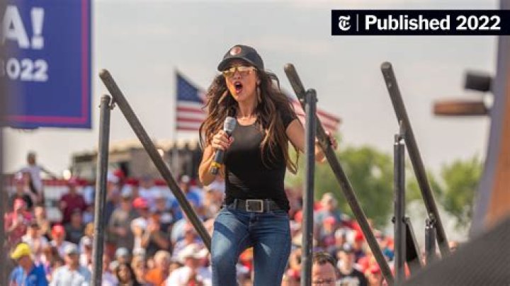 Lauren Boebert SHOUTS At Biden During State of Union!! Listen Notes