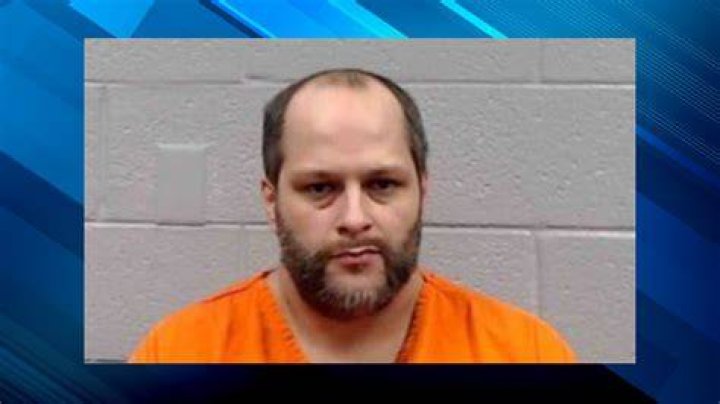 Lockport man gets 9 years for beating fiancee with brass knuckles