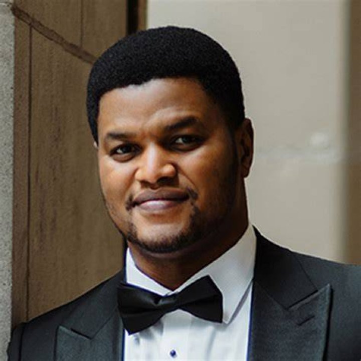 Lunga Eric Hallam Askonas Holt