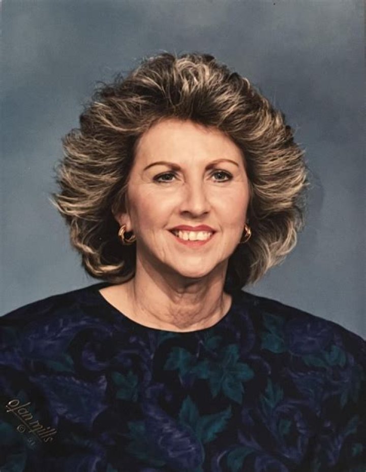 Mae Crowder obit