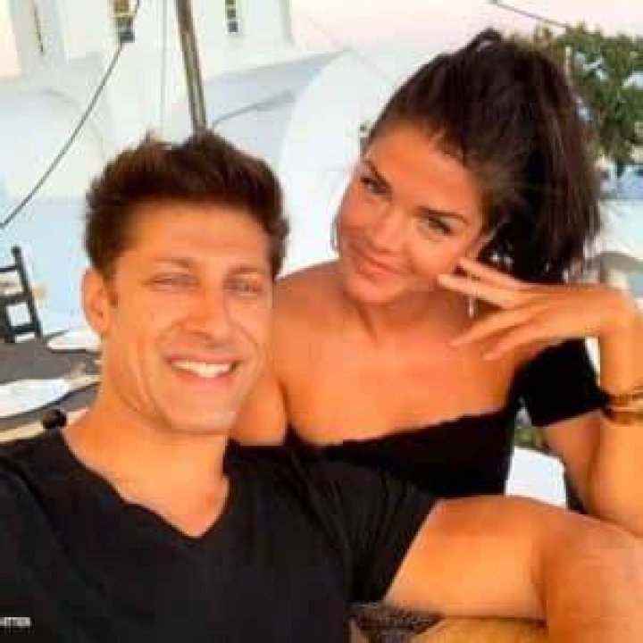 Marie Avgeropoulos Age, Height, Boyfriend, Husband, Net Worth, Dating