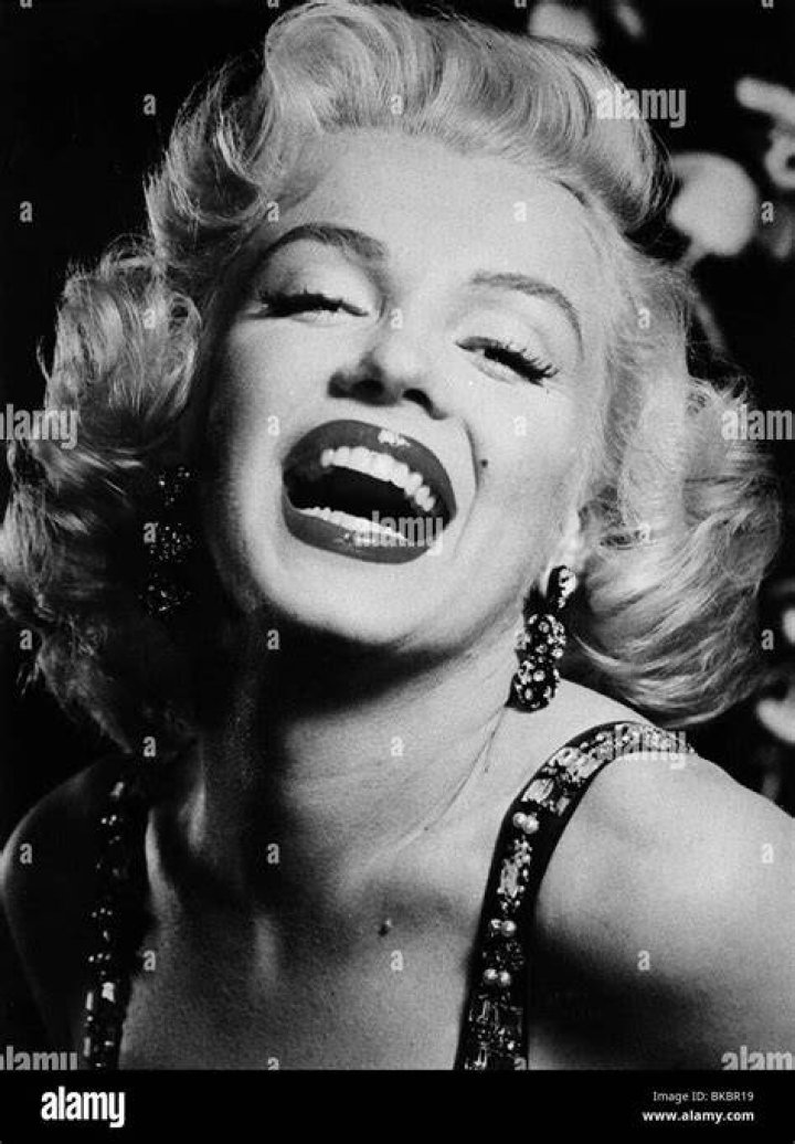 Marilyn monroe portrait hires stock photography and images Alamy