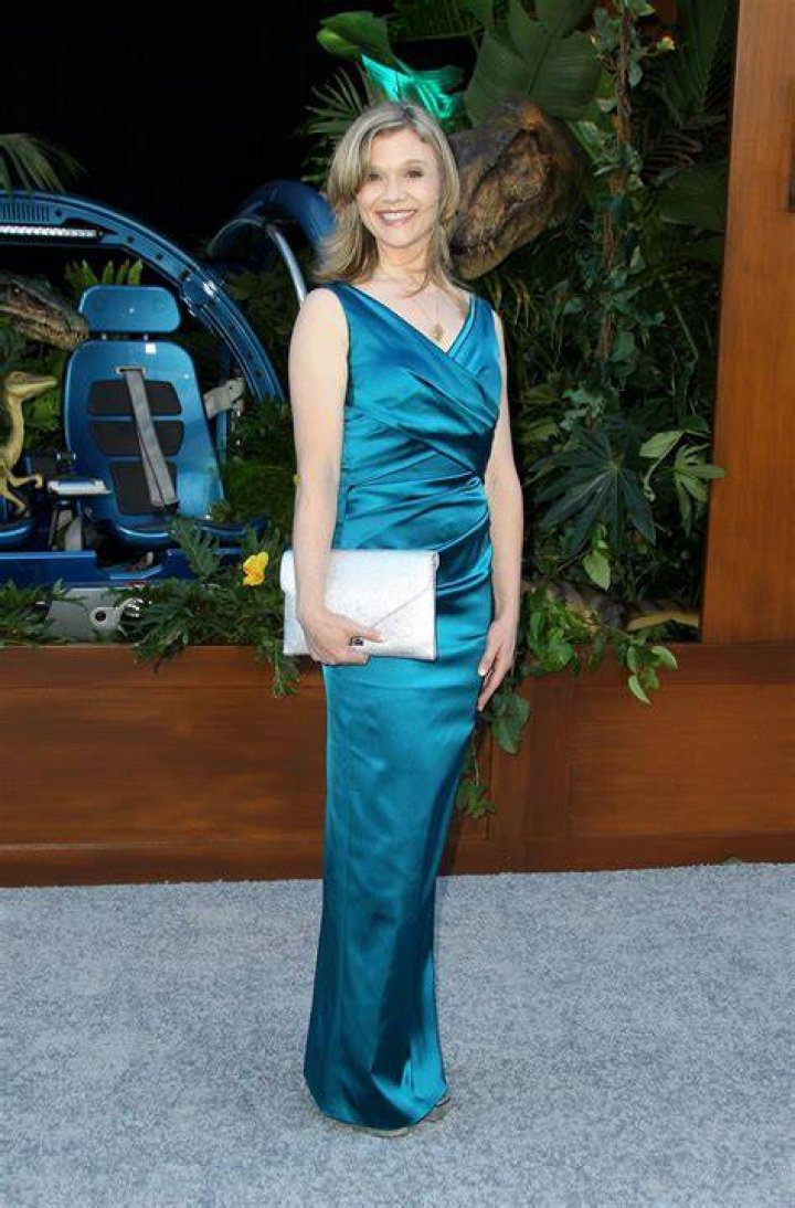 Mermaid In Blue Ariana Richards Ariana Richards Hot Showtainment