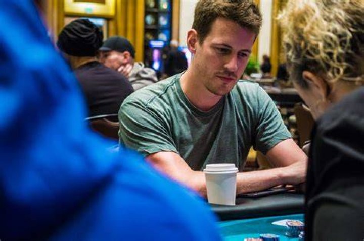 Mike O’Brien Eliminated in 11th Place by Rich Herbert Main Tour WPT