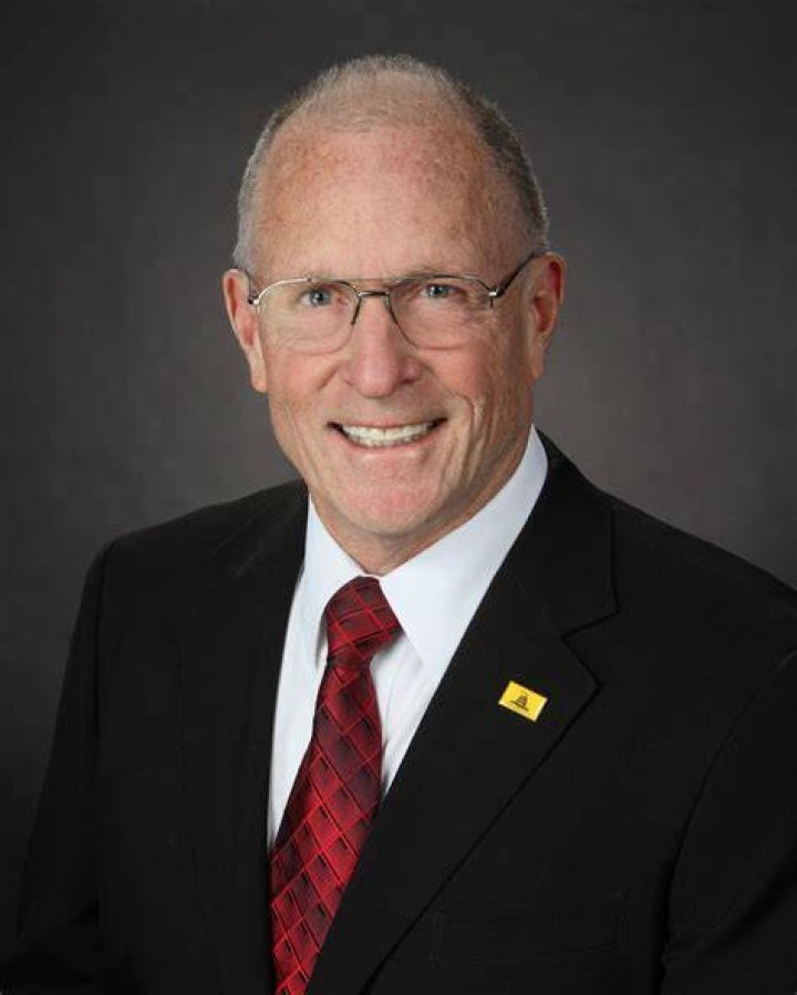 Senator Bob Hall To Hold Town Hall Meeting in Sulphur Springs on