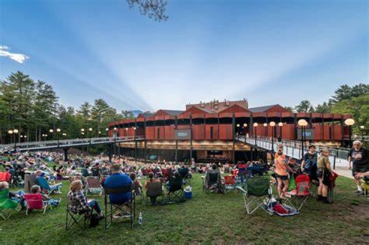 SPAC's Snoop Dogg, Wiz Khalifa show leads to 43 arrests