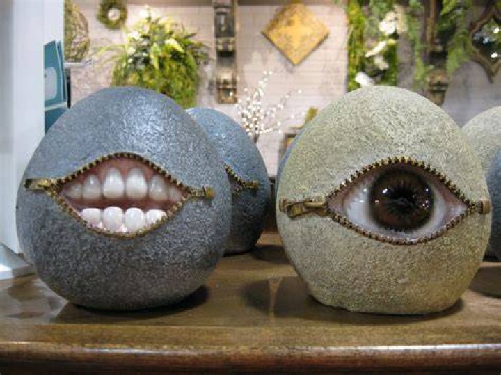 Stone teeth and eyes hehehe... assorted colors available. Outdoor