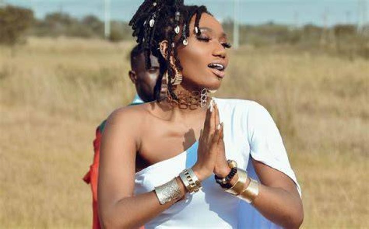 Wendy Shay Releases New Song ‘Pray For The World’ In Memory Of Ebony