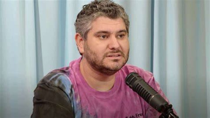 What Is Youtuber Ethan Klein Net Worth in 2023, House, Cars