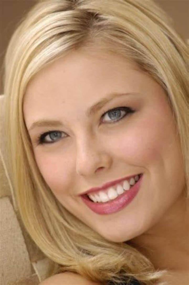 Who is Jillian Grace? Net Worth, Partner, Biography