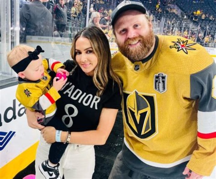 Who Is Sandra Pereira? Phil Kessel Wife Or Girlfriend