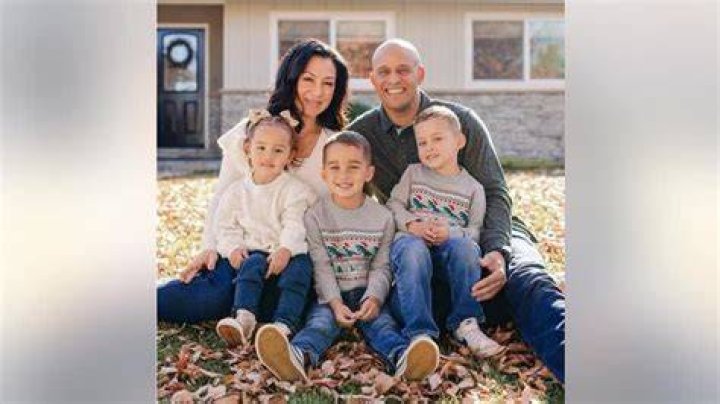 Who Is Sean Dawkins Wife, Sachiko? Was Former NFL Player Married? KRG