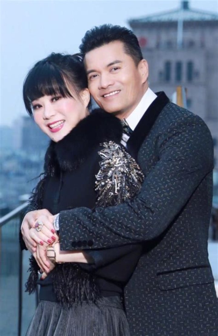 Yang Xiaojuan, a talented woman from Peking University Marrying the