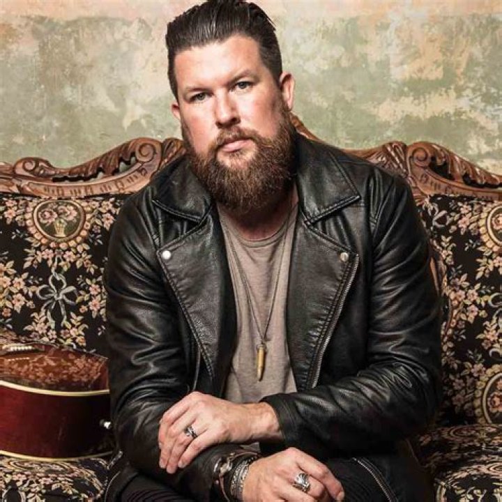 Zach Williams's 'Old Church Choir' No. 1 on Christian Airplay Chart